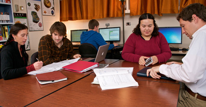 389 FLC students added to Fall 2011 Dean’s List