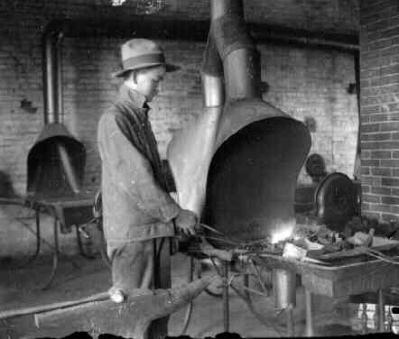 1920 high school machine shop