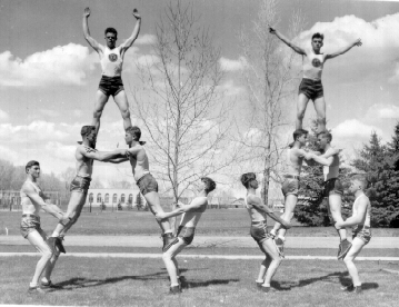 gymnastics team 1942